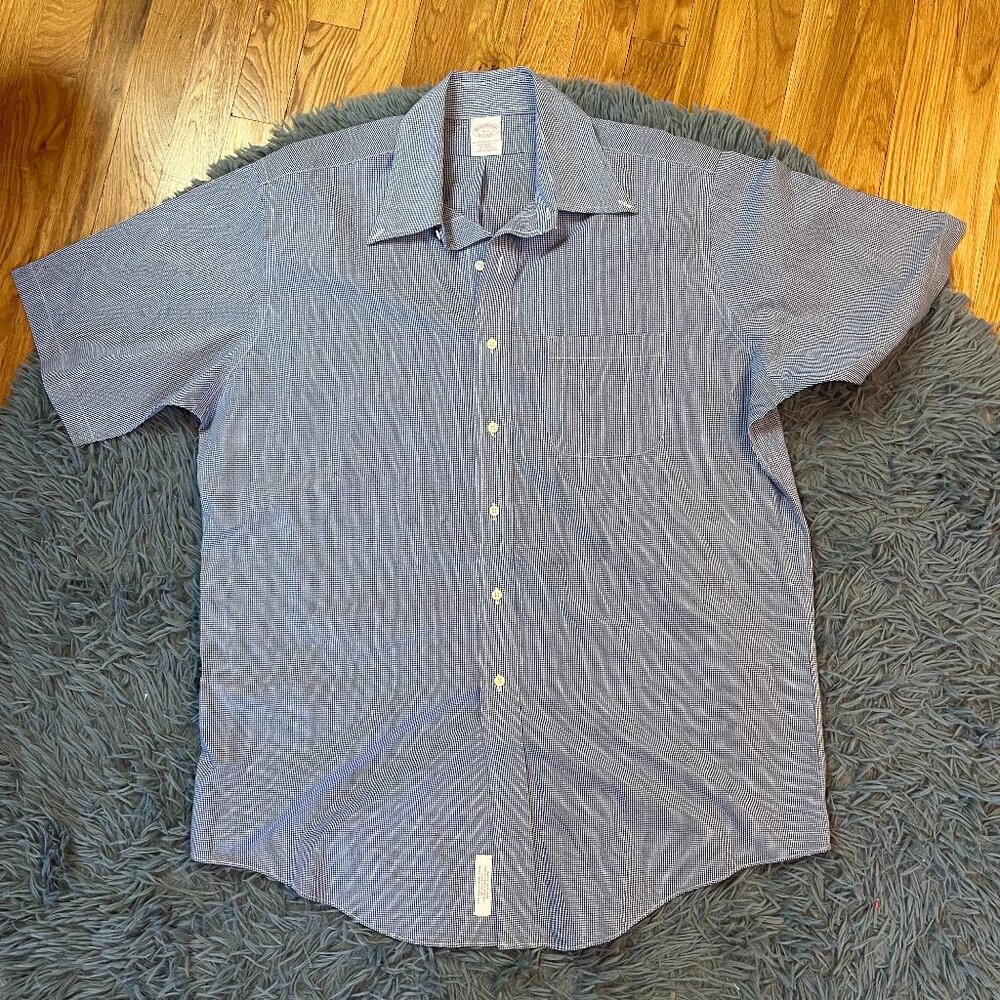 Brooks Brothers White Blue Short Sleeve Button Down Shirt Size 16.5